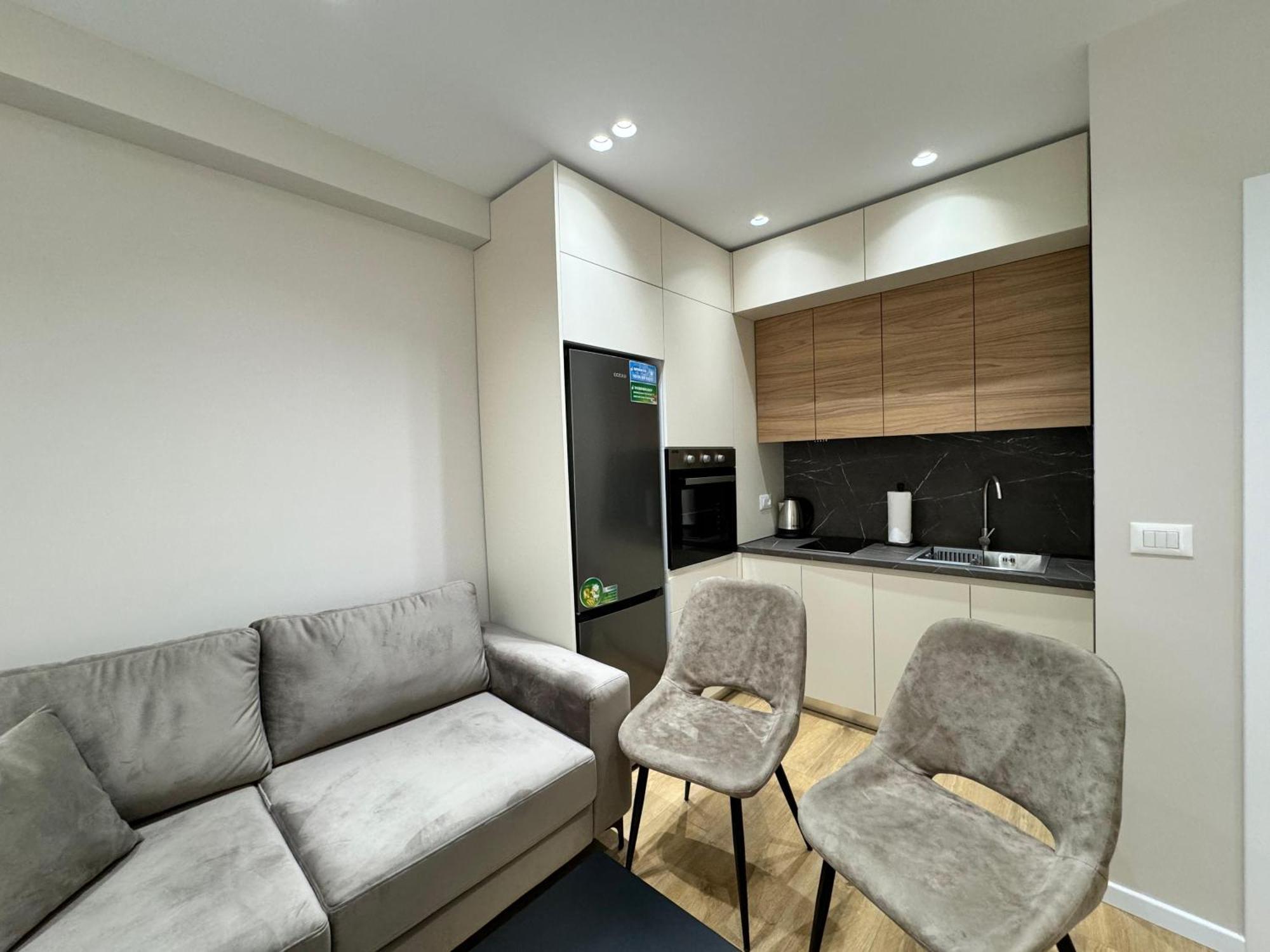 E&R Apartments At Myslym Shyri 티라나 외부 사진